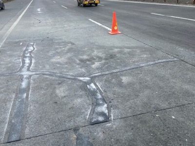 ROAD CRACK REPAIR